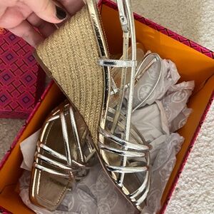 Tory Burch Silver Sandal Wedges NWT! Size 11- so cute and comfortable!